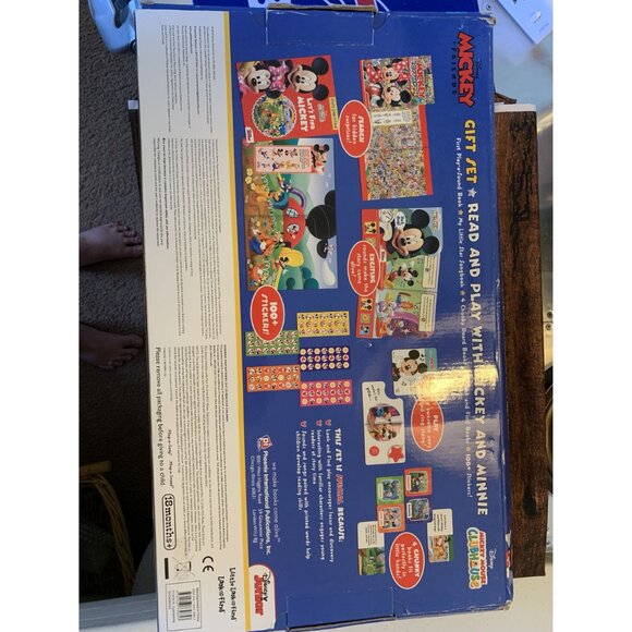 Disney Mickey & Minnie Read & Play Gift Set With Books Games & Stickers For Ages - Picture 6 of 9